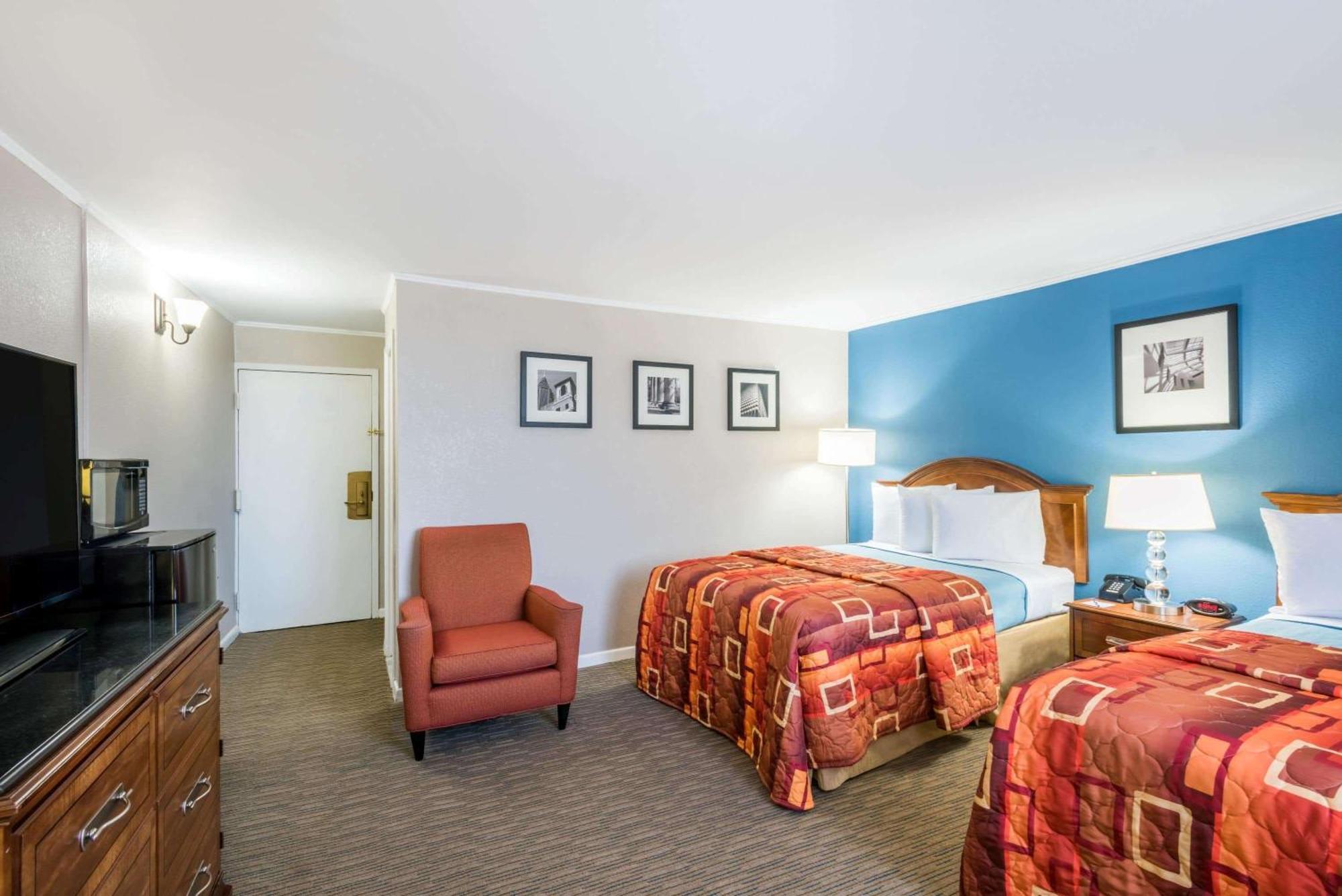 Travelodge By Wyndham Aberdeen Ngoại thất bức ảnh